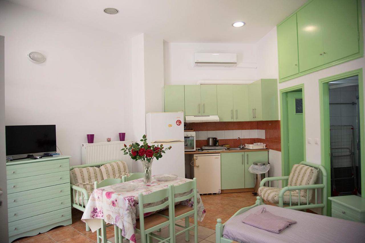 Stavros Studio Apartment In Kos By Eksteriør billede